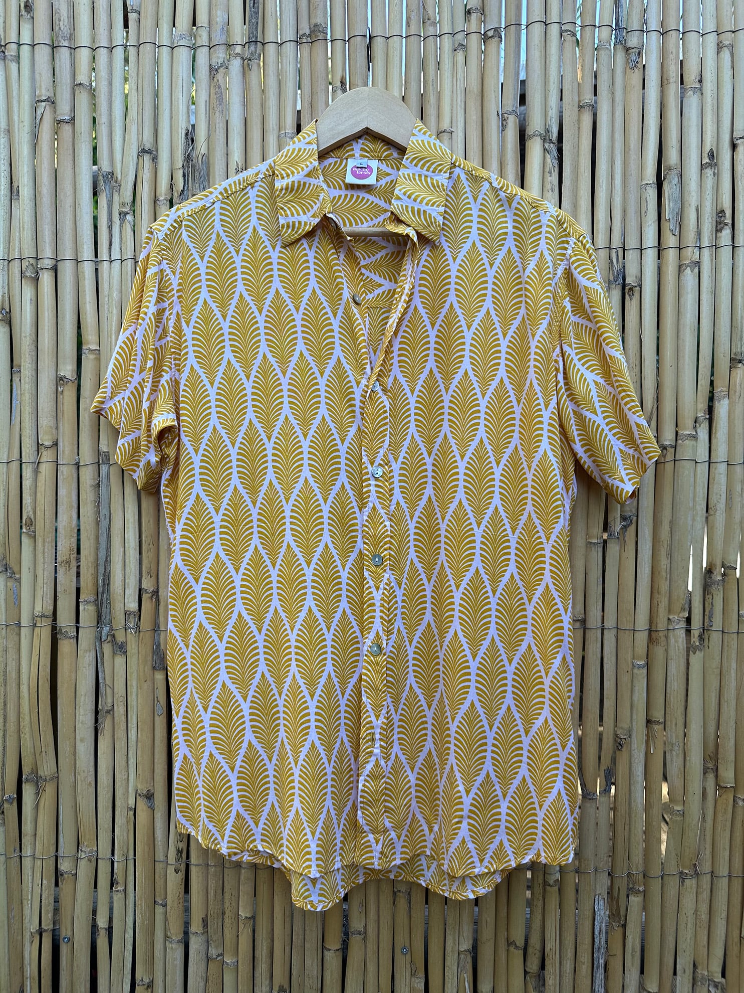 Camisa Plumas Amarillo